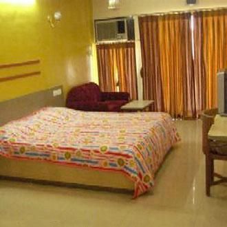 Woodland Regency Silvassa Exterior photo